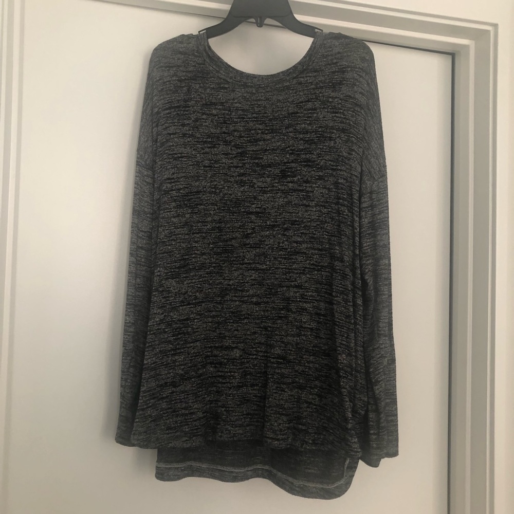 Barely worn charcoal grey top from Banana Republic